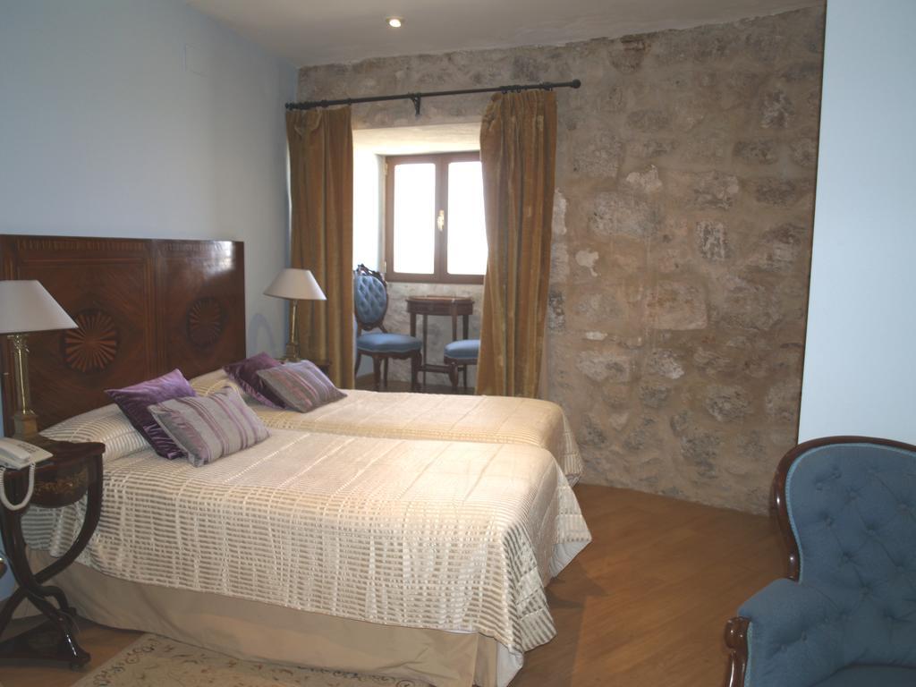 Residencia Real Del Castillo De Curiel Curiel de Duero Εξωτερικό φωτογραφία
